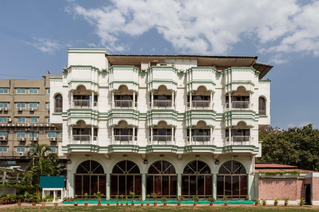 Hotel Oyo 38142 Girdhar Mahal Indore Exterior foto